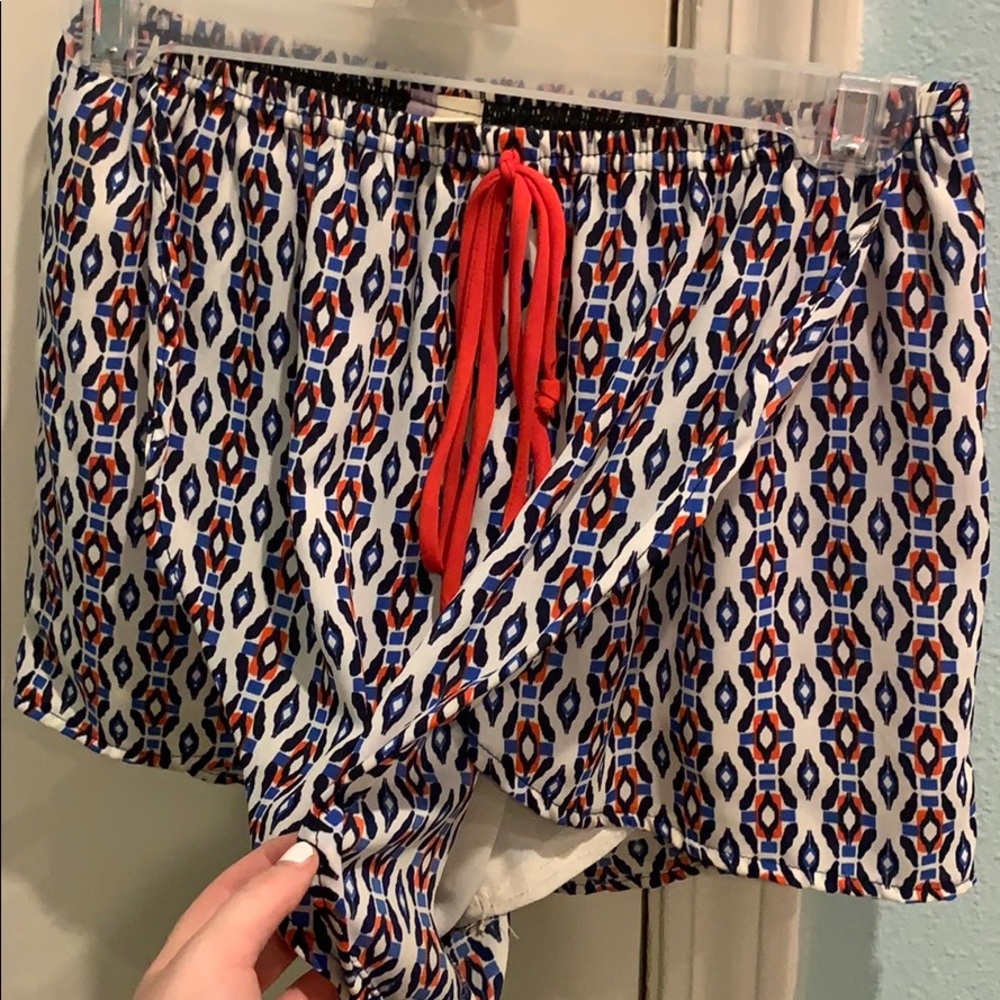 Multicolor Shorts - Picture 4 of 4